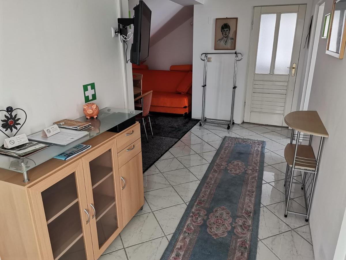 Panorama Apartman Molvice エクステリア 写真